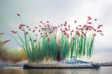 Sky Ladder: The Art of Cai Guo-Qiang - explosive display